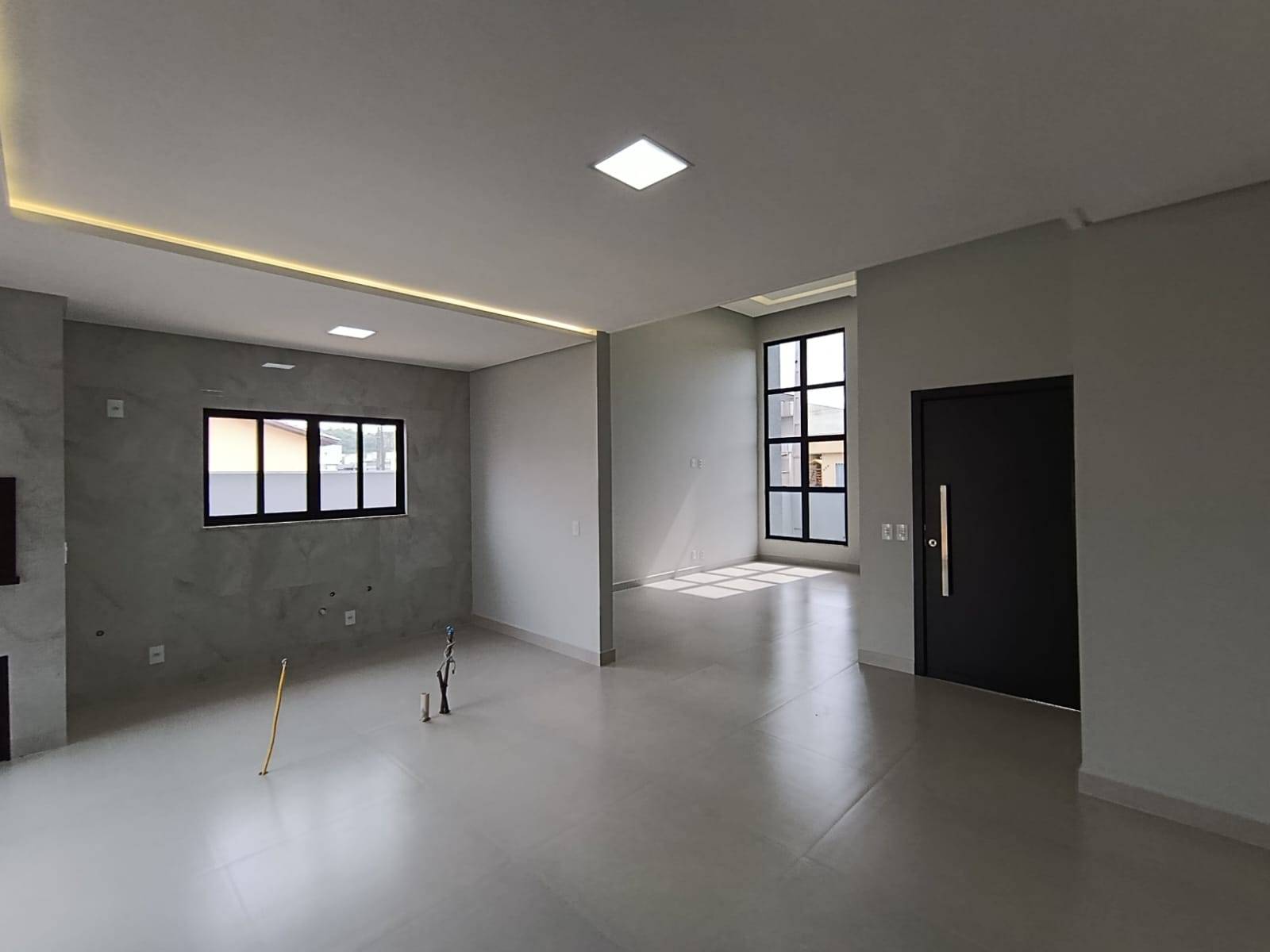 Casa à venda no bairro Três Rios do Norte