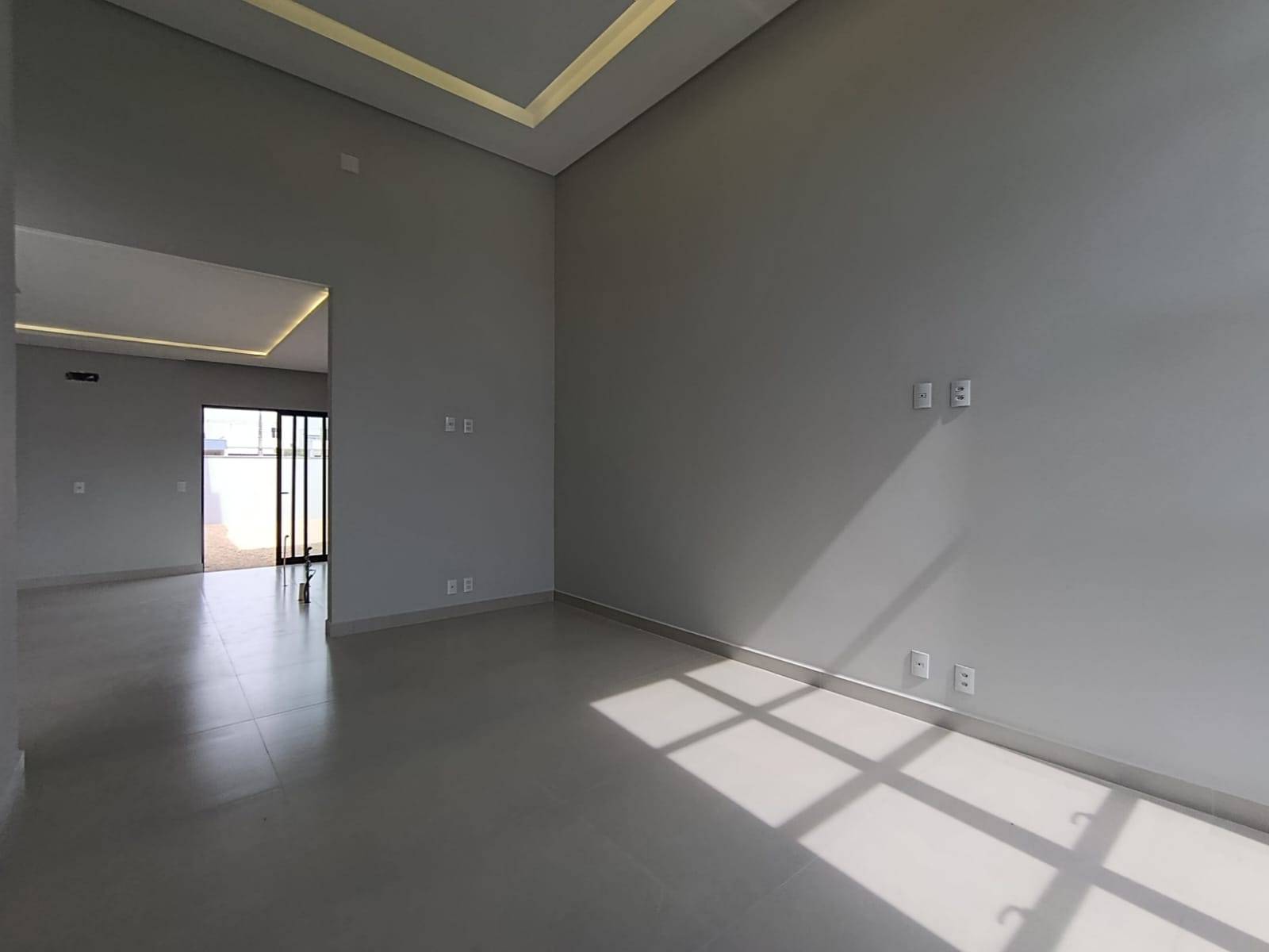 Casa à venda no bairro Três Rios do Norte