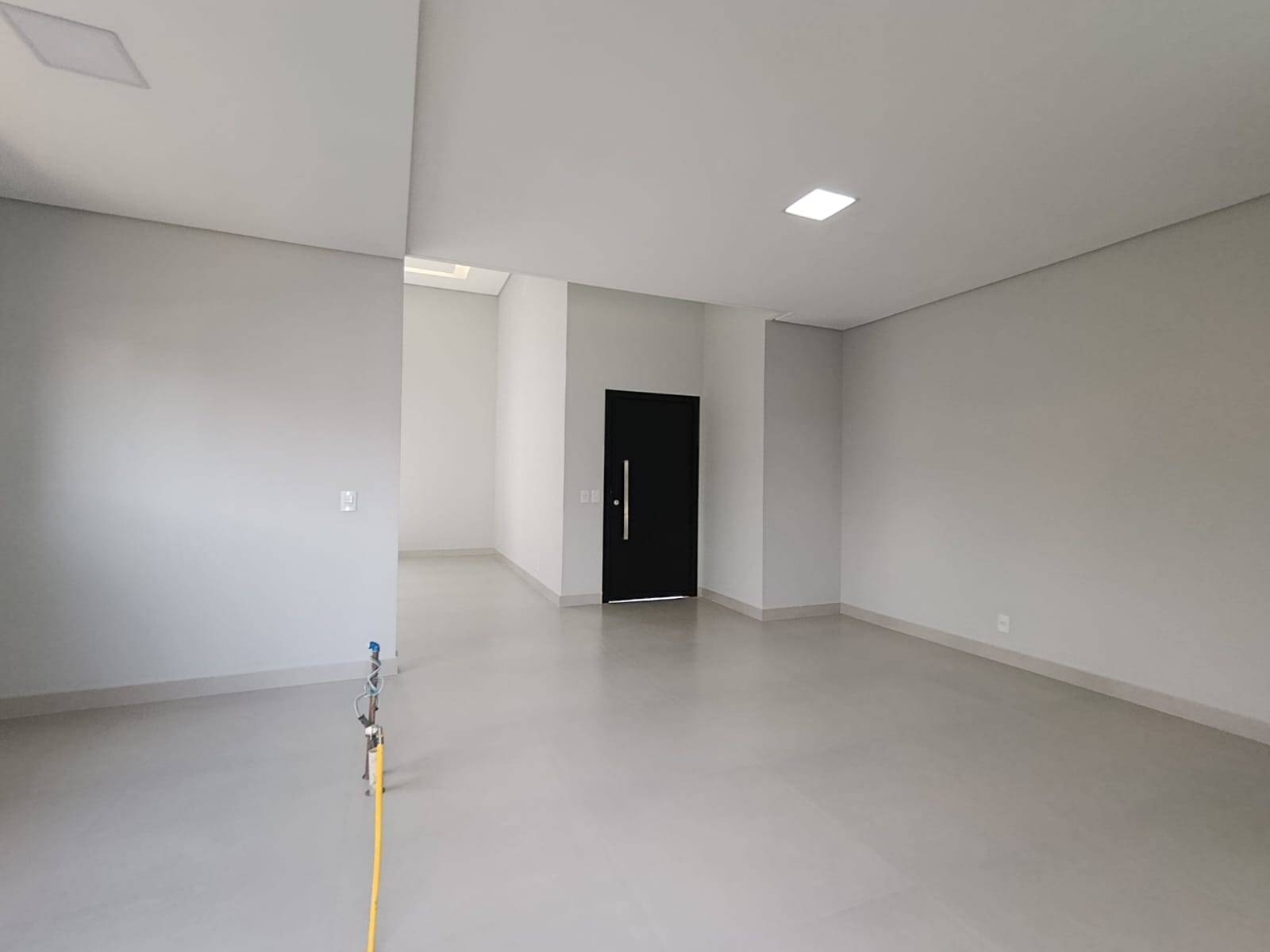 Casa à venda no bairro Três Rios do Norte