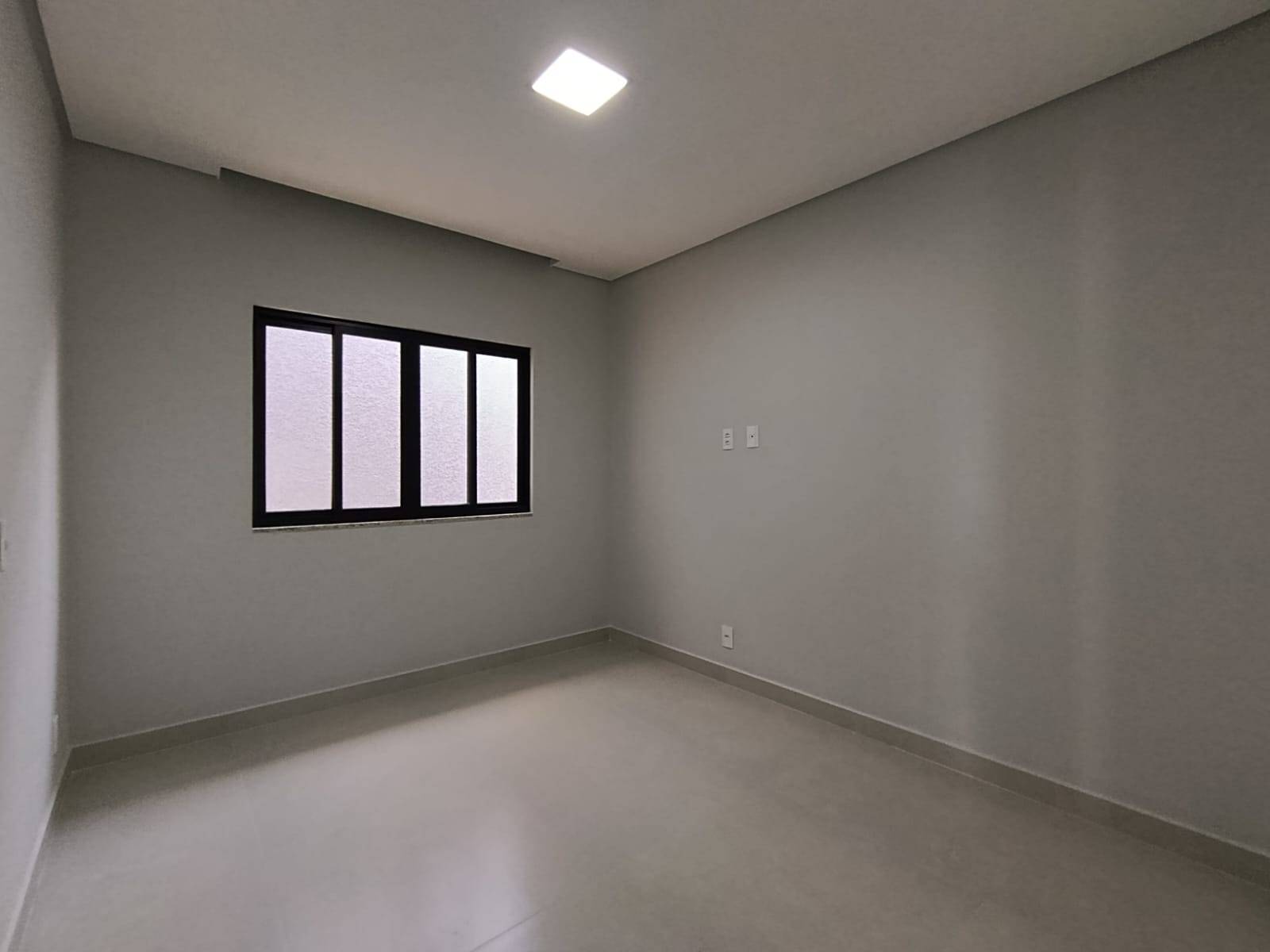 Casa à venda no bairro Três Rios do Norte