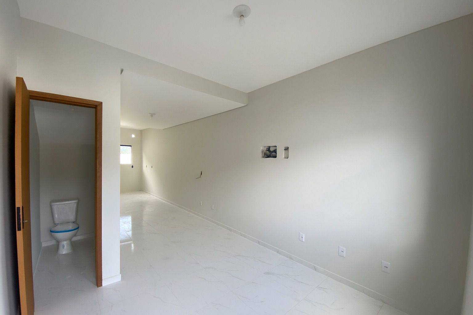 Casas Geminadas à venda no bairro Itinga