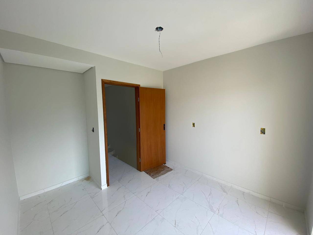 Casas Geminadas à venda no bairro Itinga