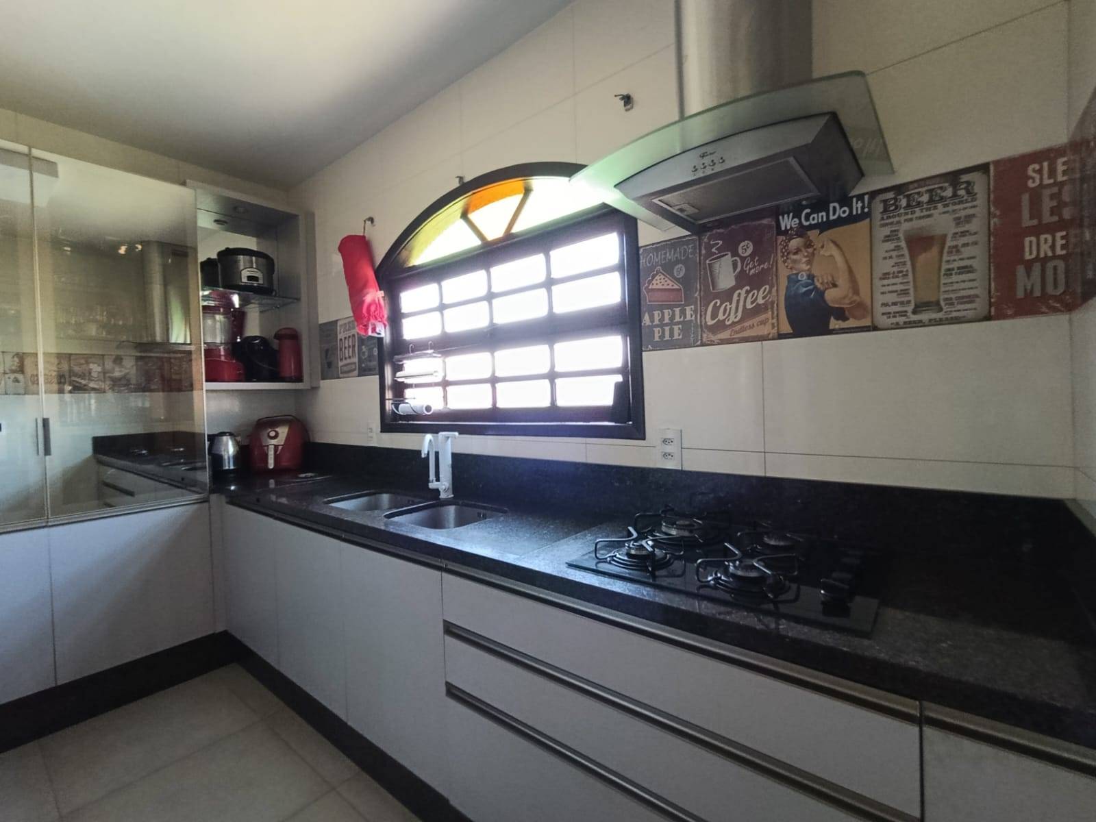 Casa à venda no bairro Ilha da Figueira