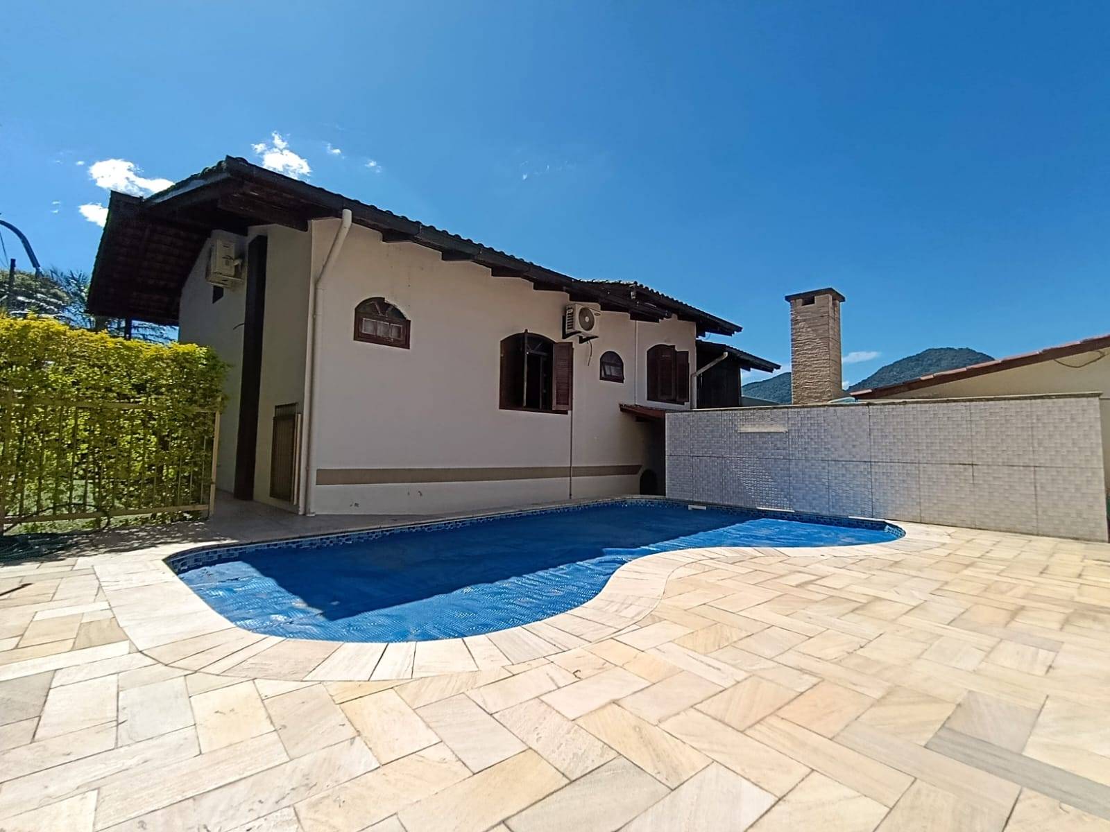 Casa à venda no bairro Ilha da Figueira