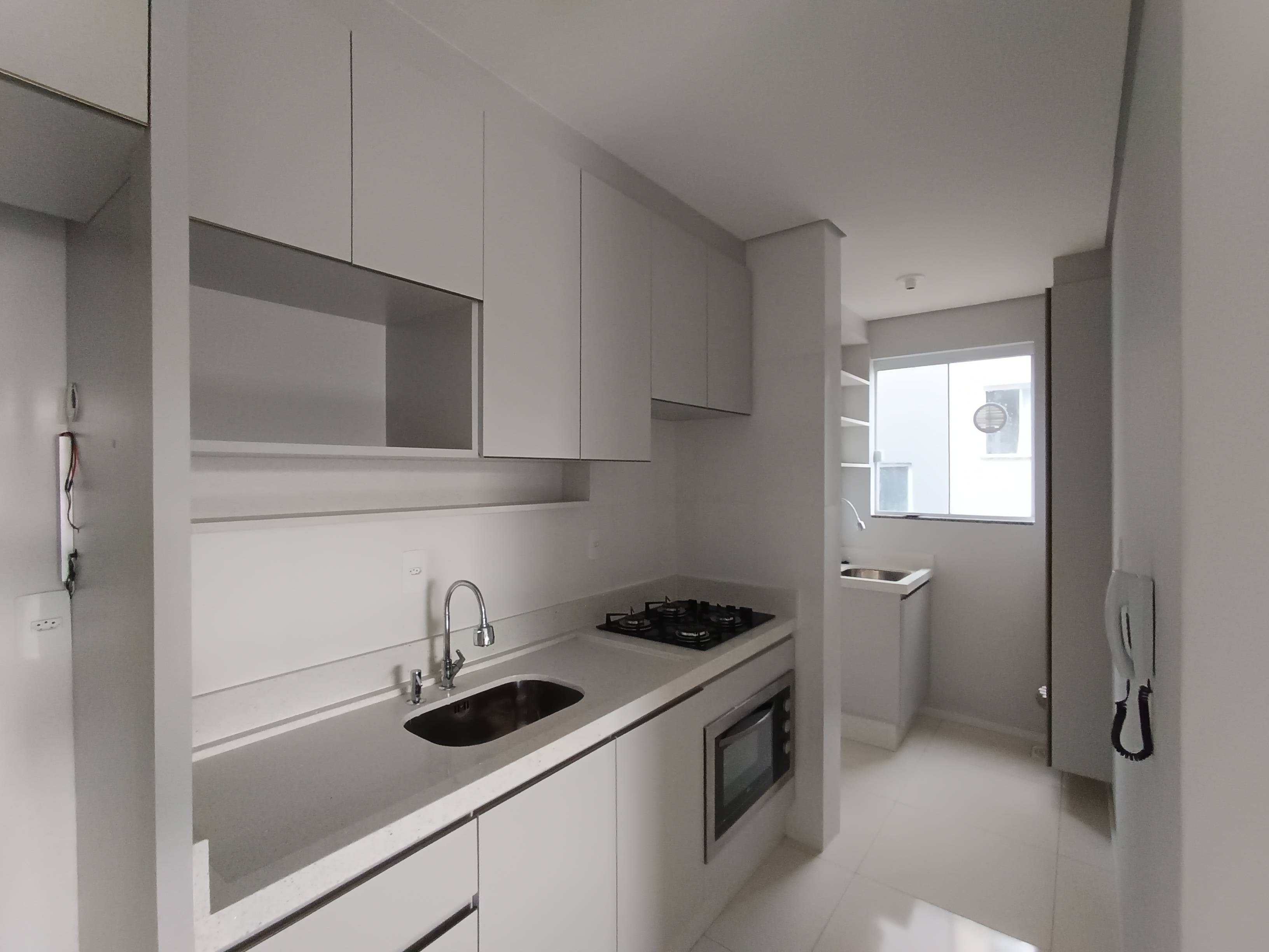 Apartamento à venda no bairro Rau