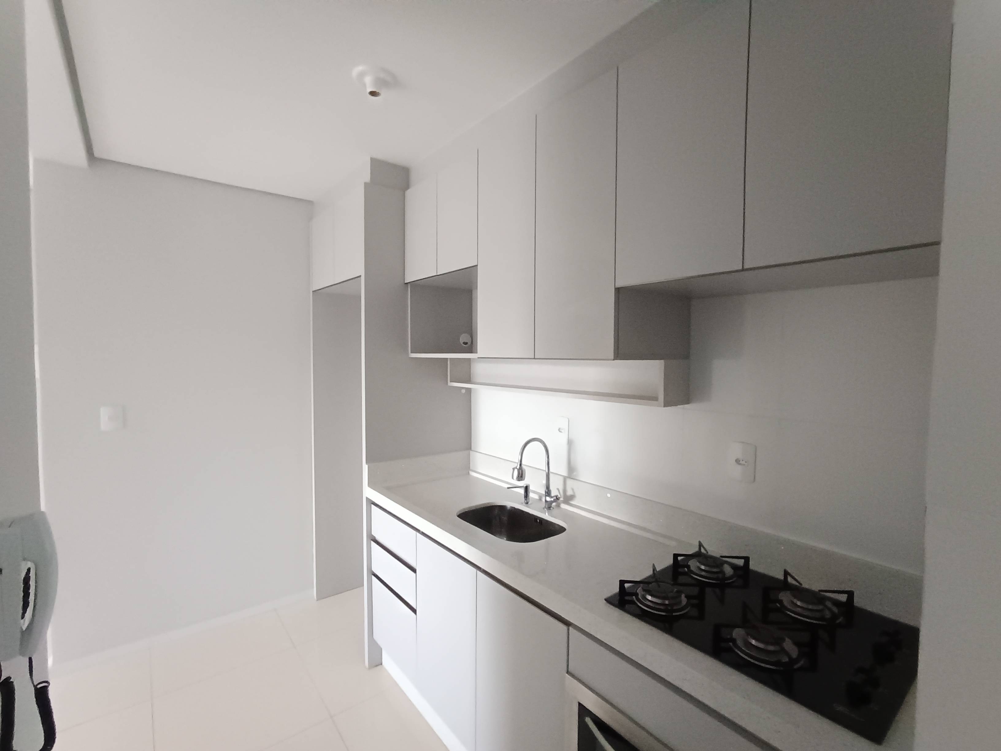Apartamento à venda no bairro Rau