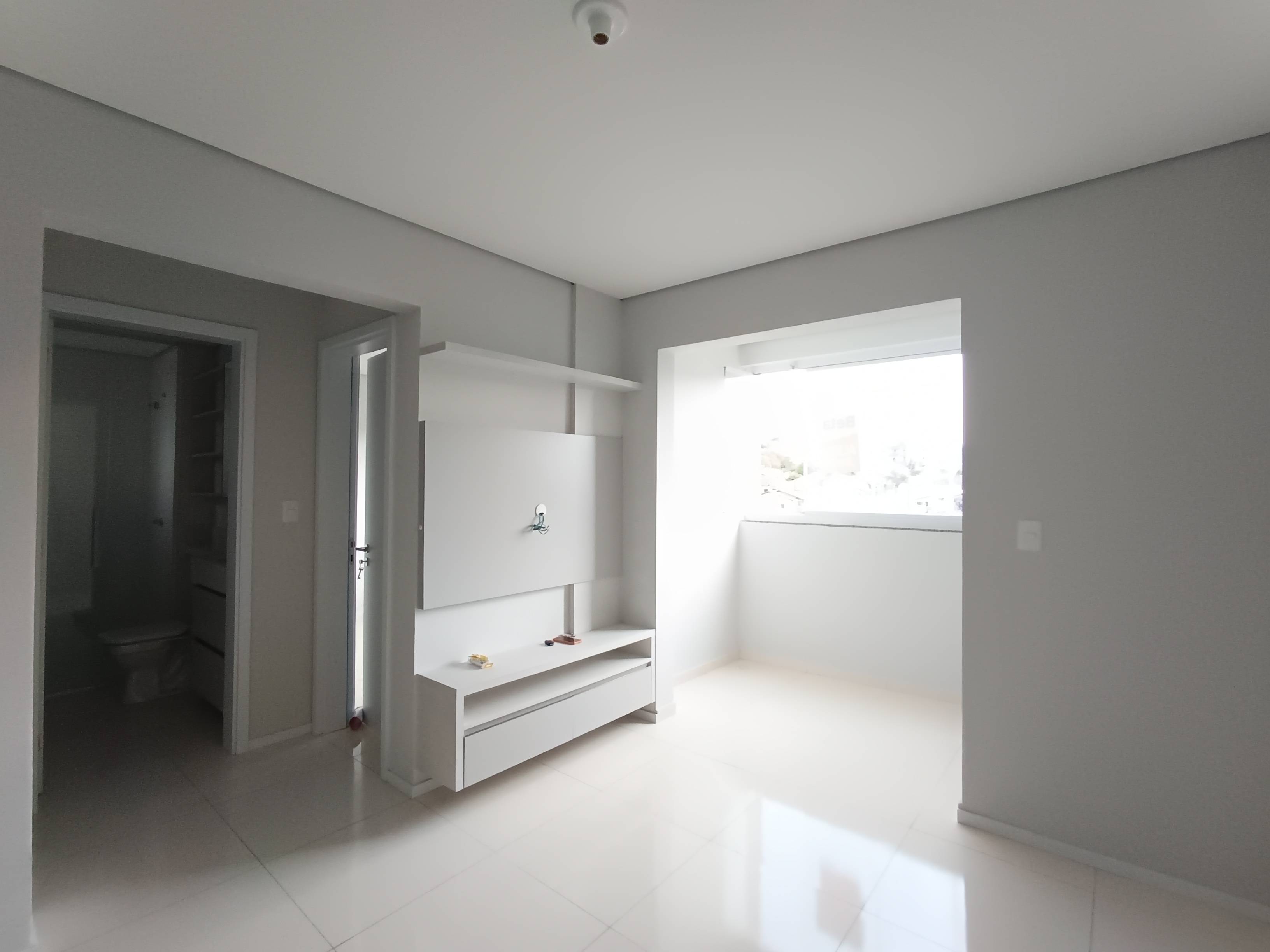 Apartamento à venda no bairro Rau