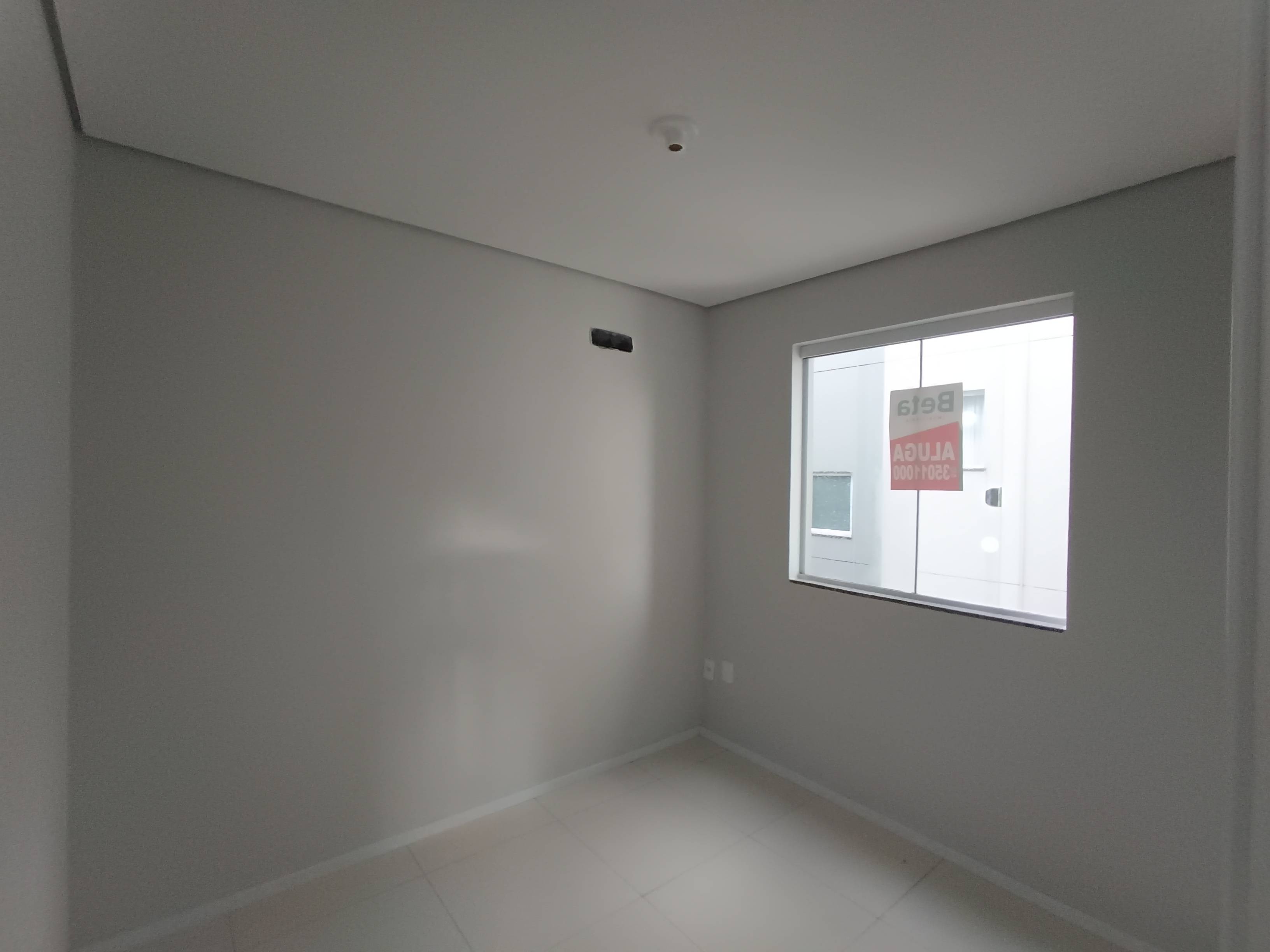 Apartamento à venda no bairro Rau
