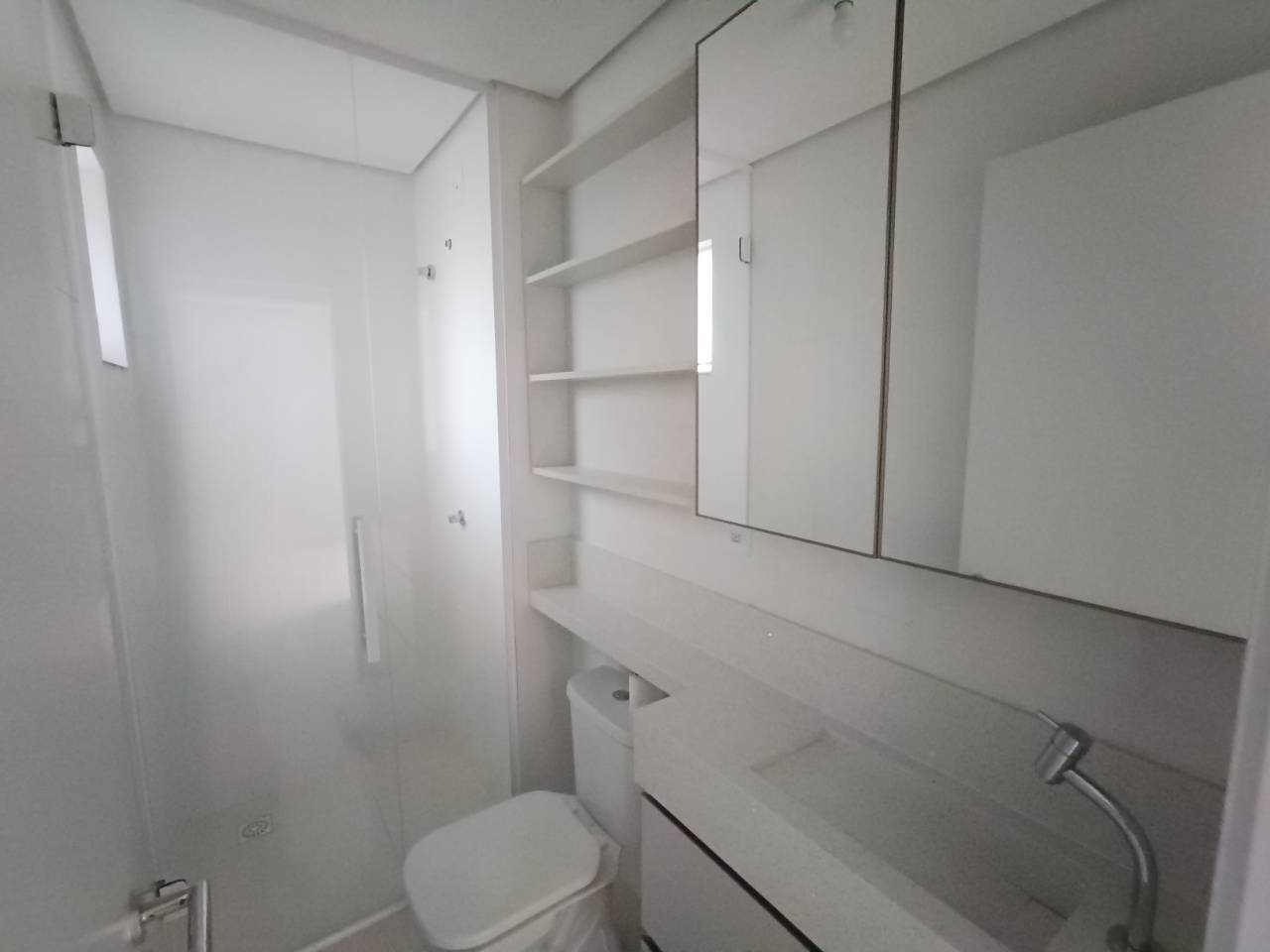 Apartamento à venda no bairro Rau