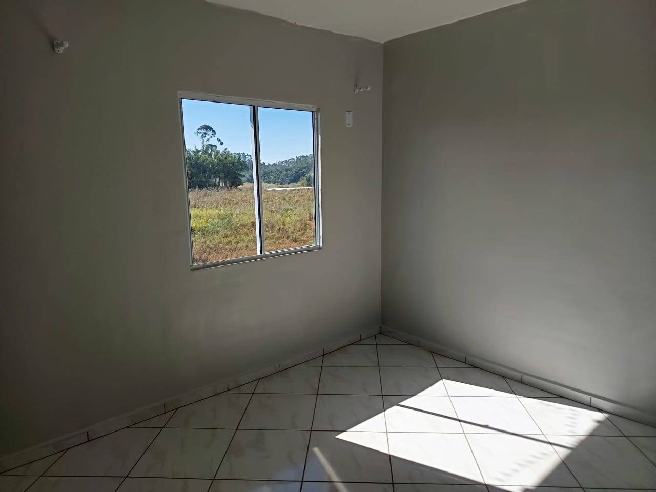 Apartamento à venda no bairro Corticeira