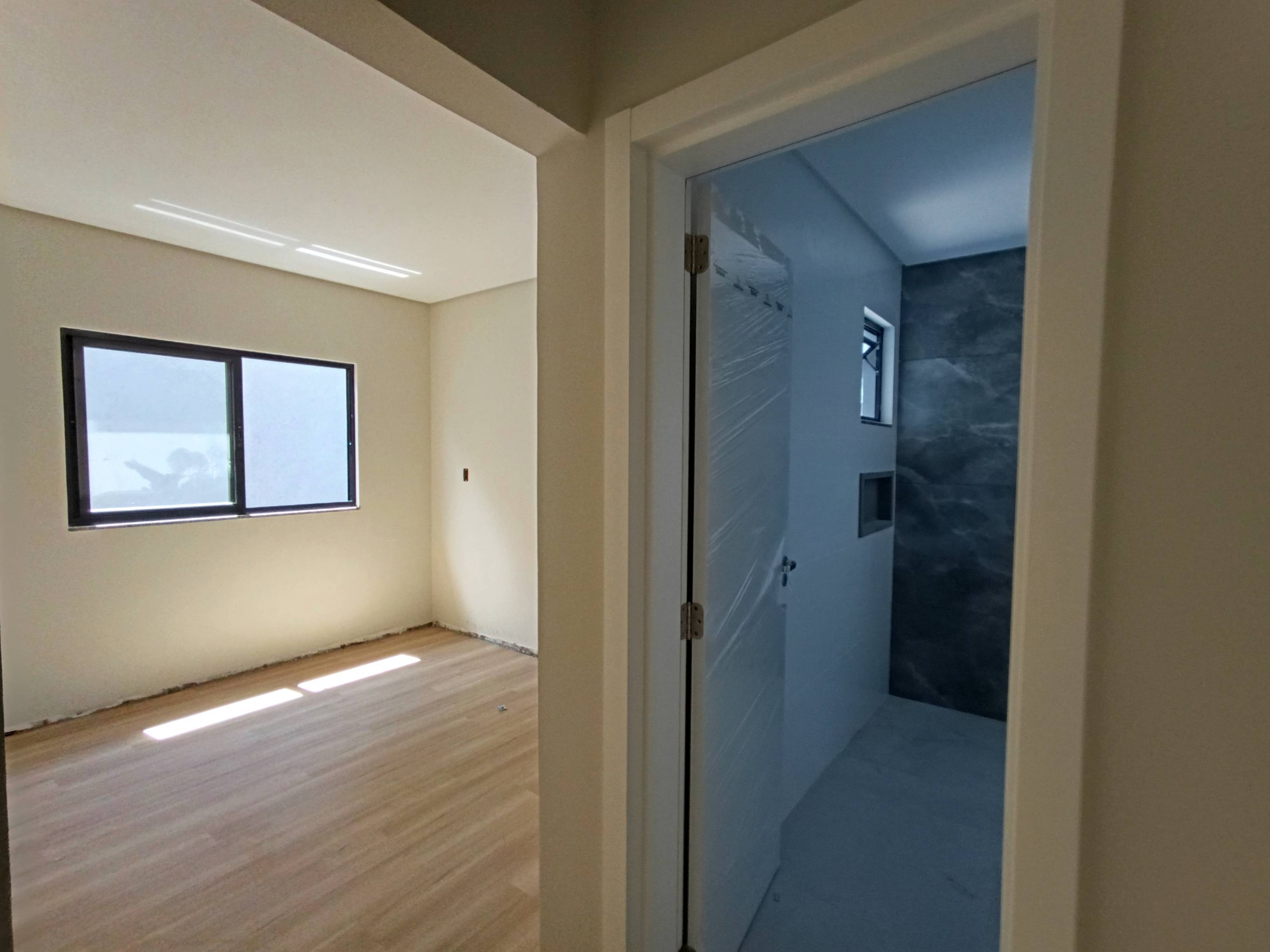 Casas Geminadas à venda no bairro Rio Cerro I