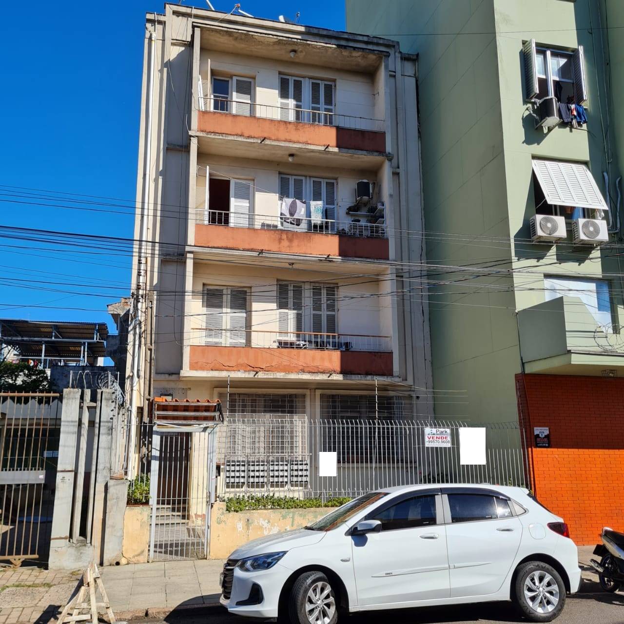 Apartamento 1d  no bairro Floresta em Porto Alegre - Park Imobiliária - Bairro Partenon | Porto Alegre-RS 