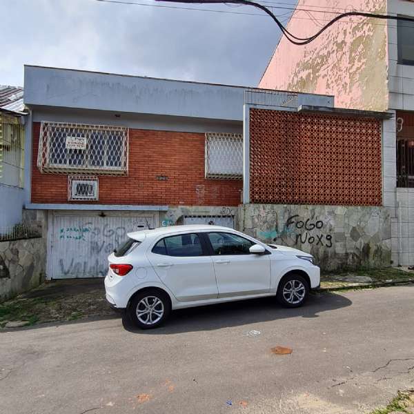 Casa 2d  no bairro Jardim Carvalho em Porto Alegre - Park Imobiliária - Bairro Partenon | Porto Alegre-RS 