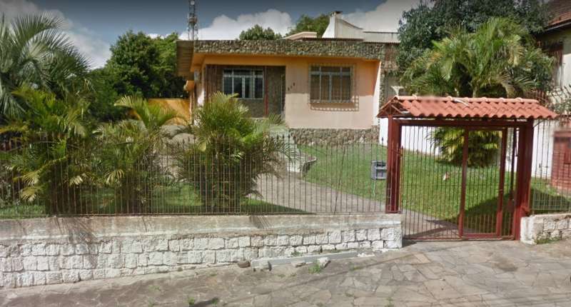 Casa 5 Quartos sendo  1 Suíte no bairro São José em Canoas