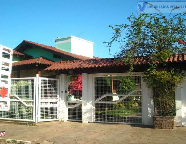 Casa 3 Quartos sendo  1 Suíte no bairro Fátima em Canoas