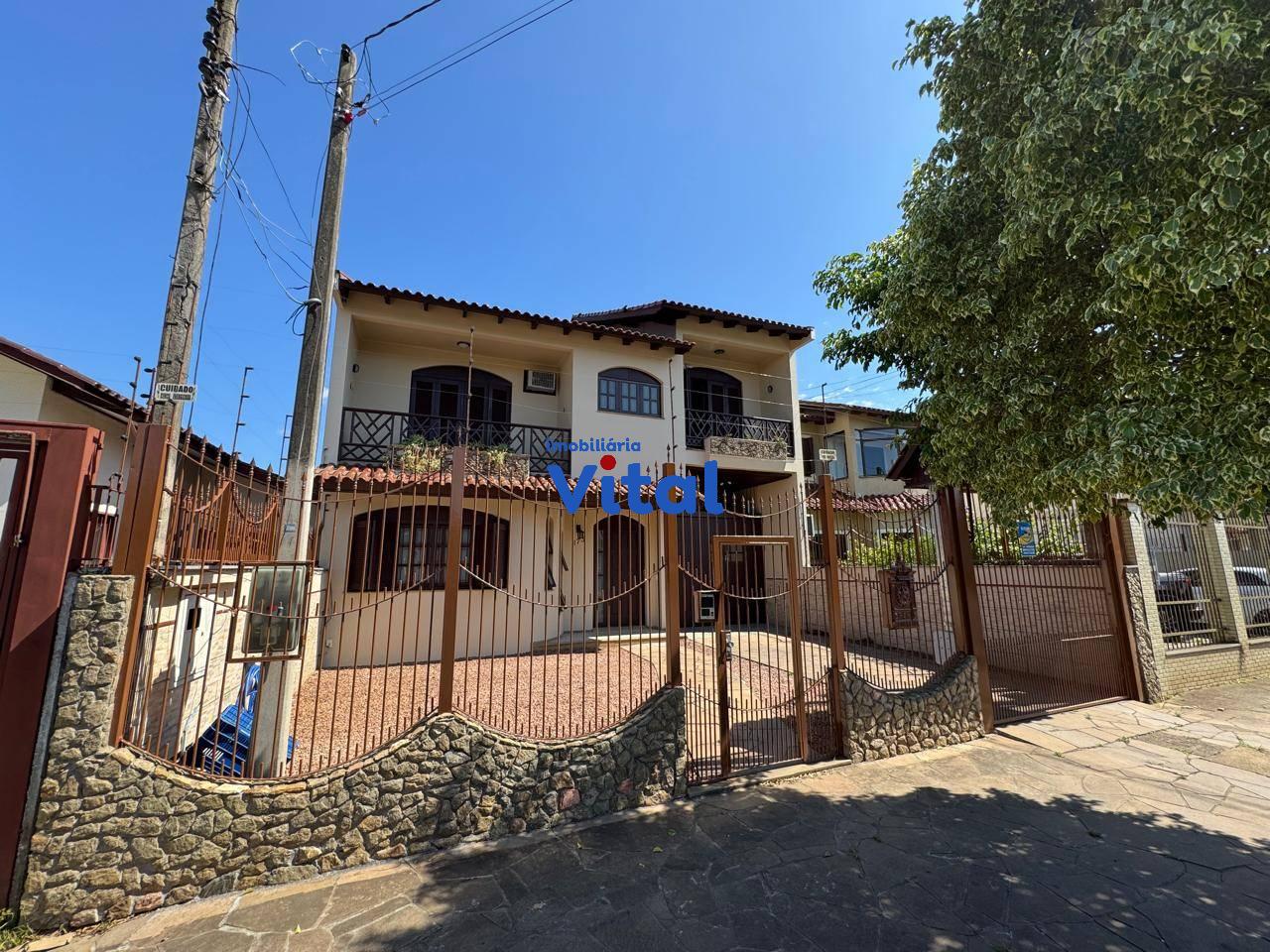 Casa 4 Quartos sendo  2 Suítes no bairro Fátima em Canoas