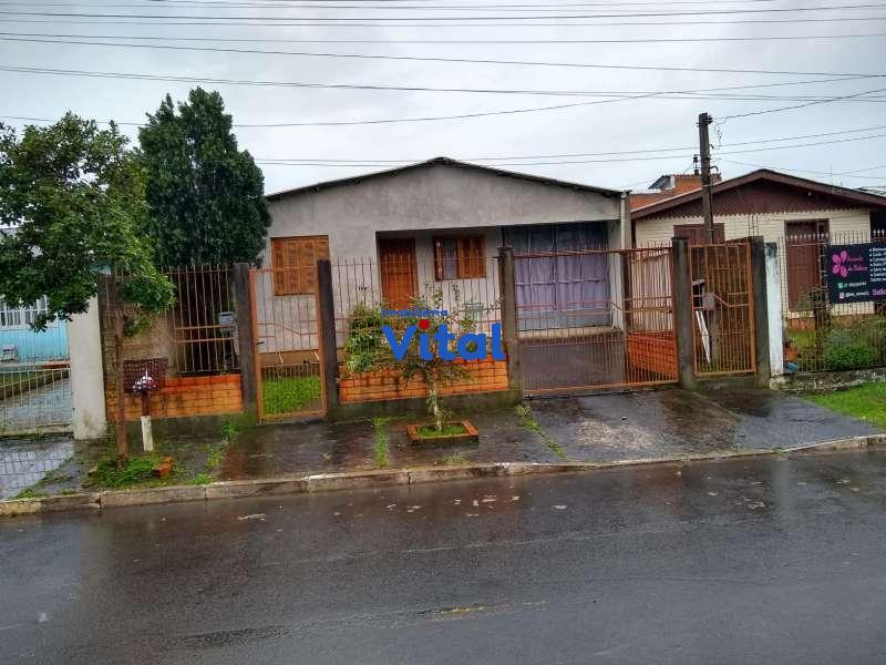Casa 3 Quartos sendo  1 Suíte no bairro Olaria em Canoas