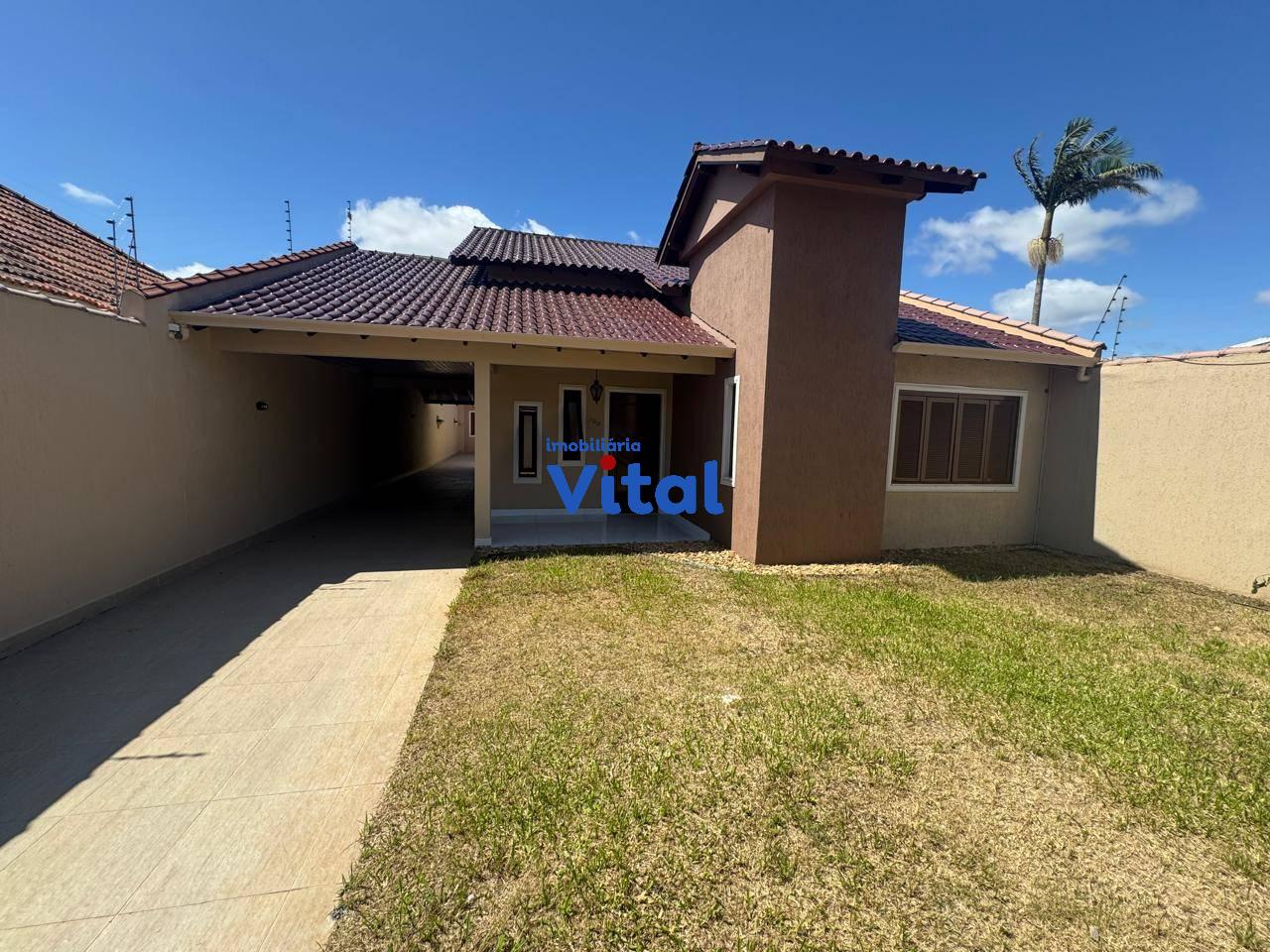 Casa 4 Quartos sendo  2 Su&iacute;tes no bairro Fátima em Canoas