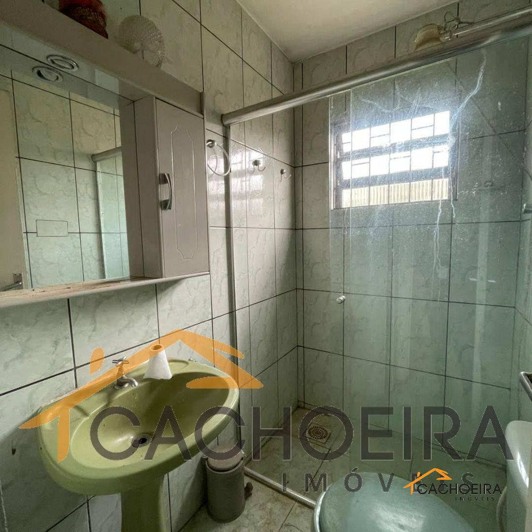 CASA 2 quarto(s)  no Oliveira