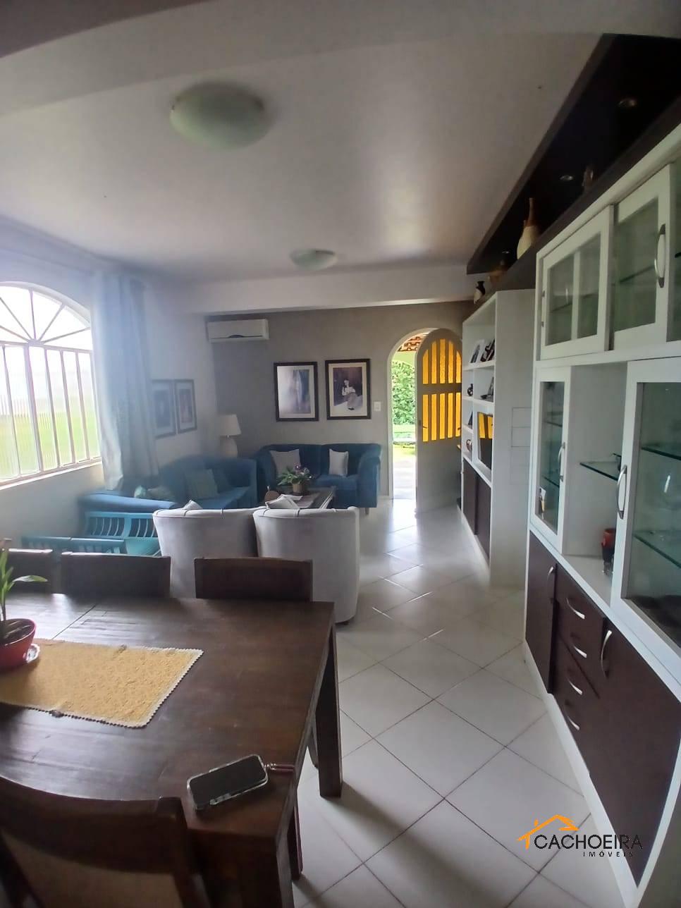 CASA 4 quarto(s)  no Soares