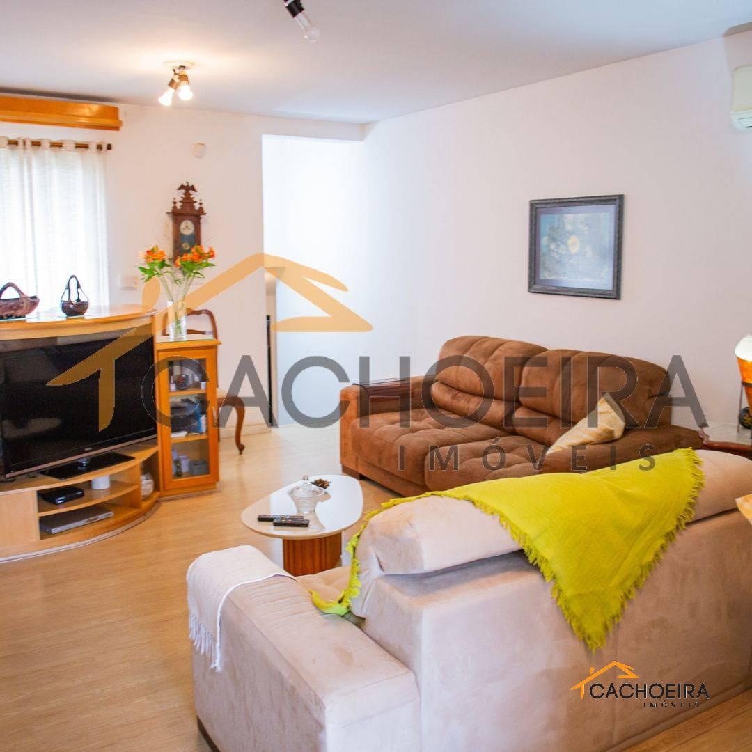 SOBRADO 4 quarto(s)  no Barcelos