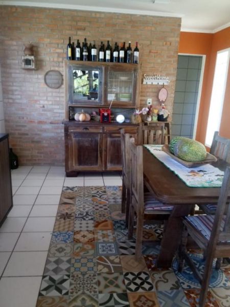 Casa 3 quartos no bairro Santa Cândida