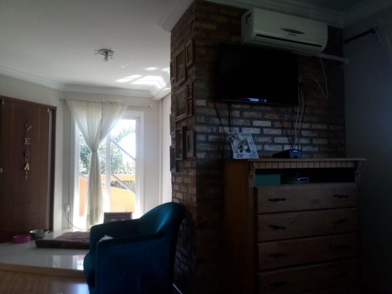 Casa 3 quartos no bairro Santa Cândida
