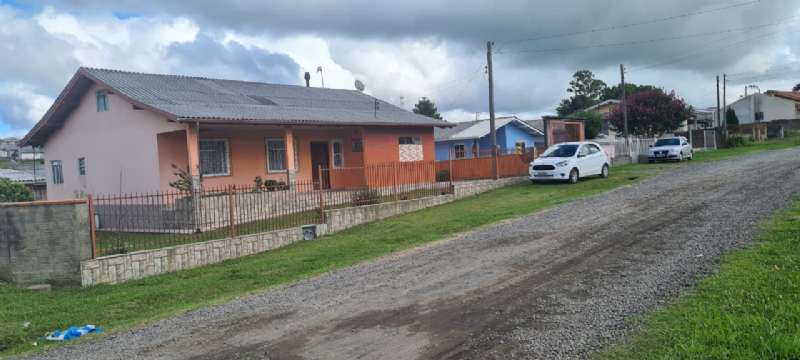 Casa 3 quartos no bairro Guarujá