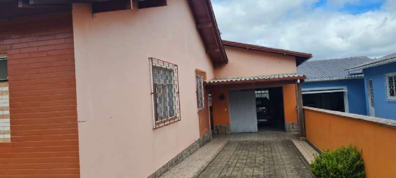 Casa 3 quartos no bairro Guarujá