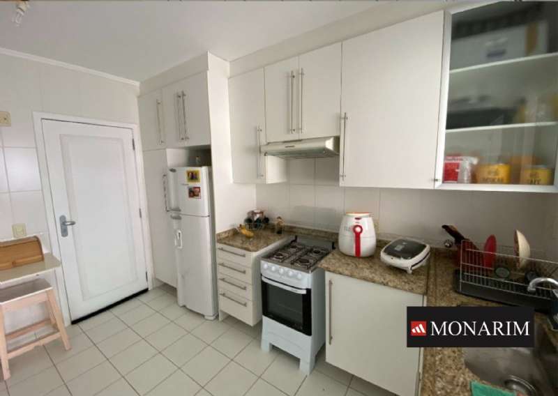 Apartamento 4 quartos no bairro Agronômica