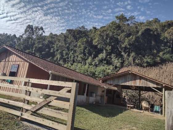 Sítio 4 quartos no bairro Centro