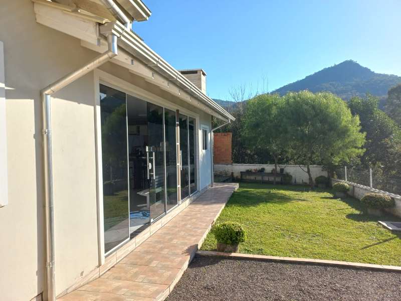 Casa 4 quartos no bairro Centro