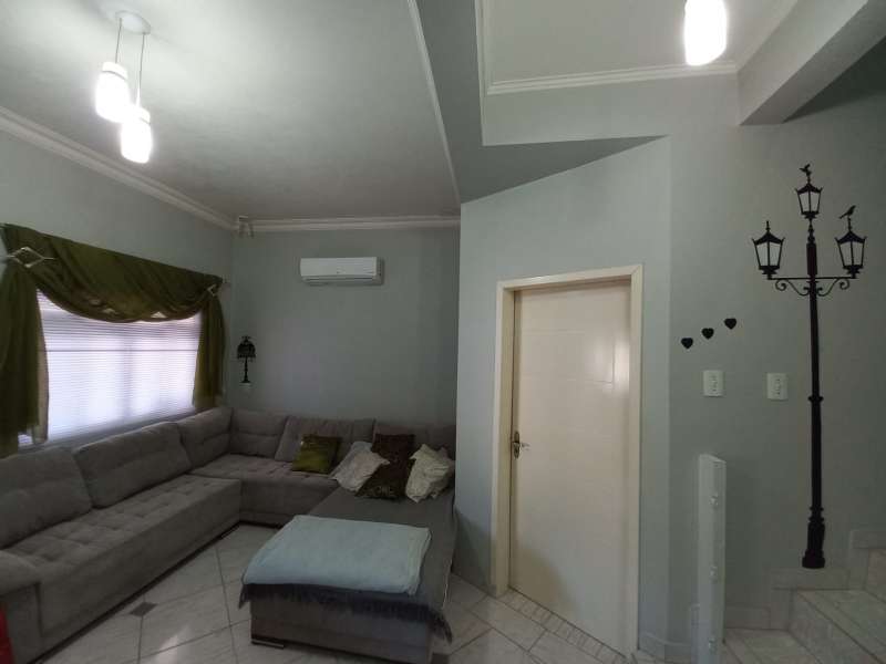 Casa 4 quartos no bairro Centro