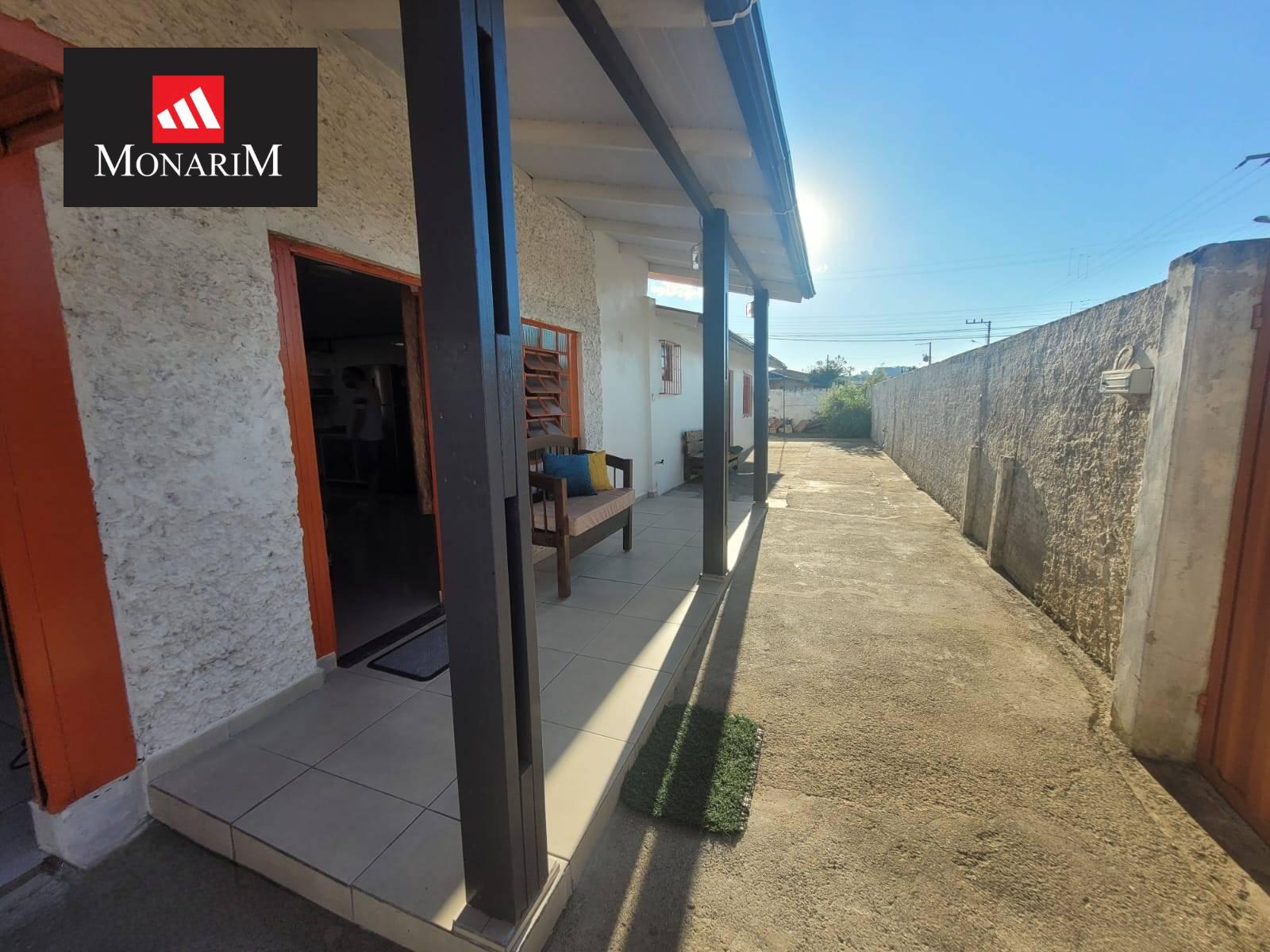 Casa 3 quartos no bairro Guarujá