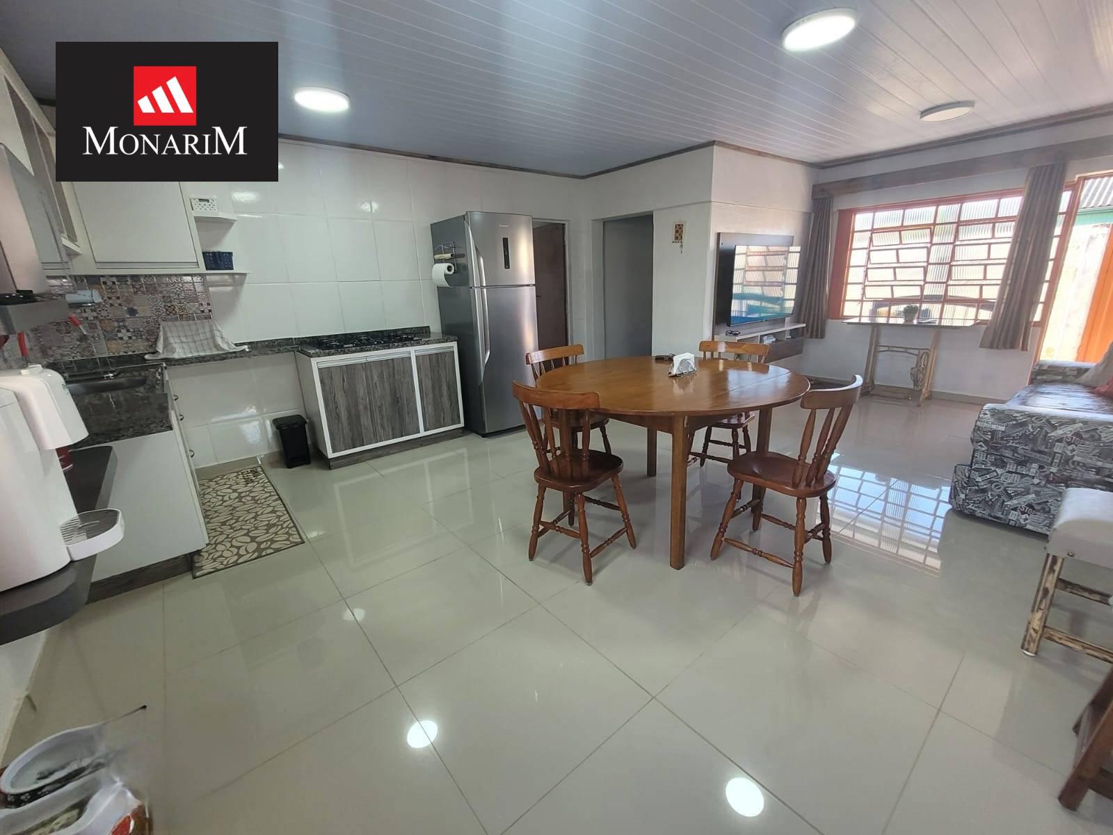 Casa 3 quartos no bairro Guarujá
