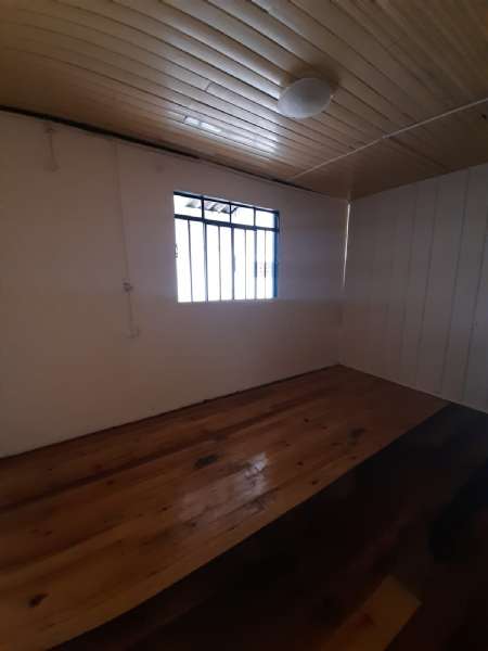 Casa 4 quartos no bairro Popular