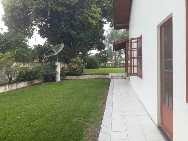 Casa 4 quartos no bairro Esquina