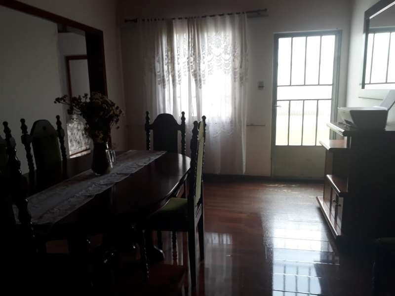 Casa 4 quartos no bairro Esquina