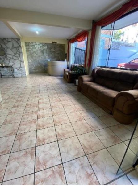 Hotel 13 quartos no bairro Centro