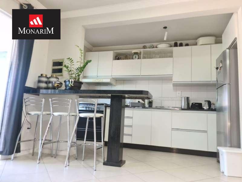 Apartamento 1 quarto no bairro Perequê