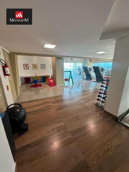 Apartamento 3 quartos no bairro Meia Praia