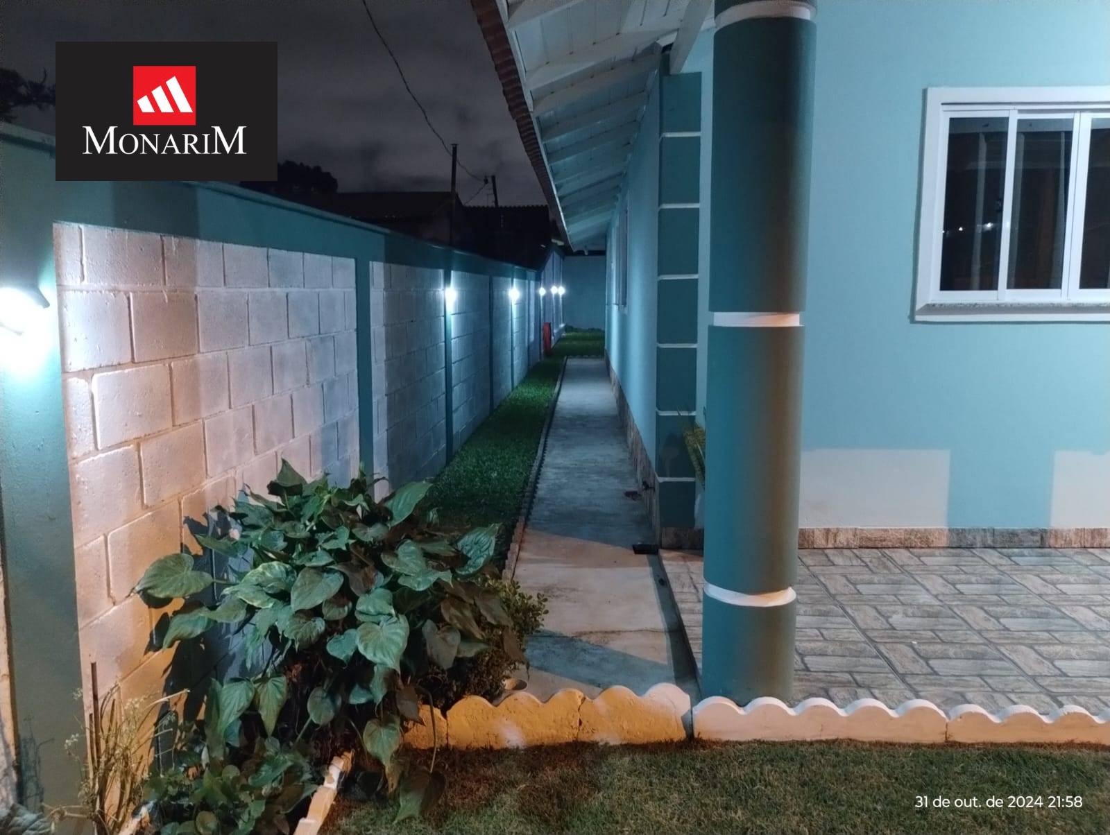 Casa 3 quartos no bairro Guarujá