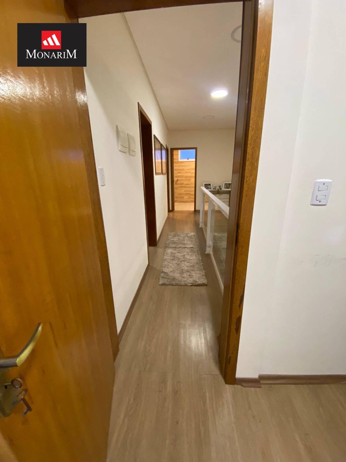 Casa 4 quartos no bairro Coral