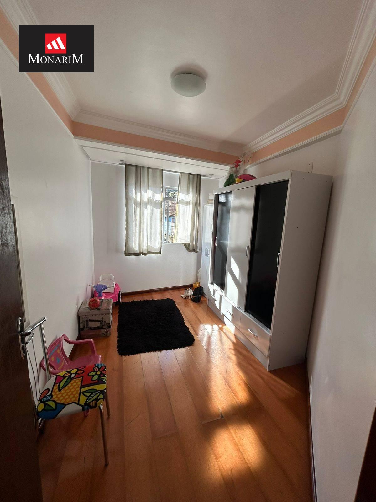 Casa 5 quartos no bairro Frei Rogério