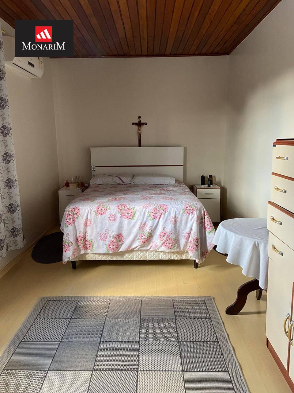 Casa 3 quartos no bairro Guarujá