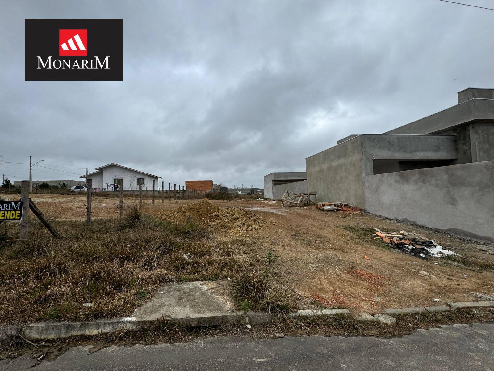 Terreno urbano no bairro Guarujá