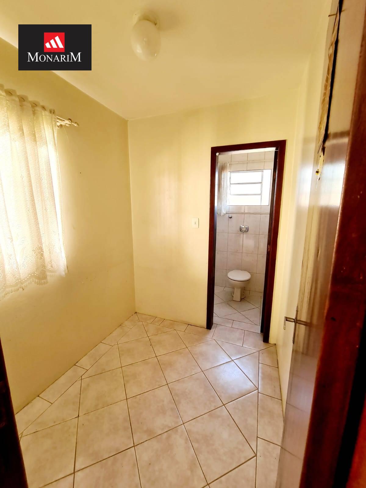 Casa 3 quartos no bairro Coral