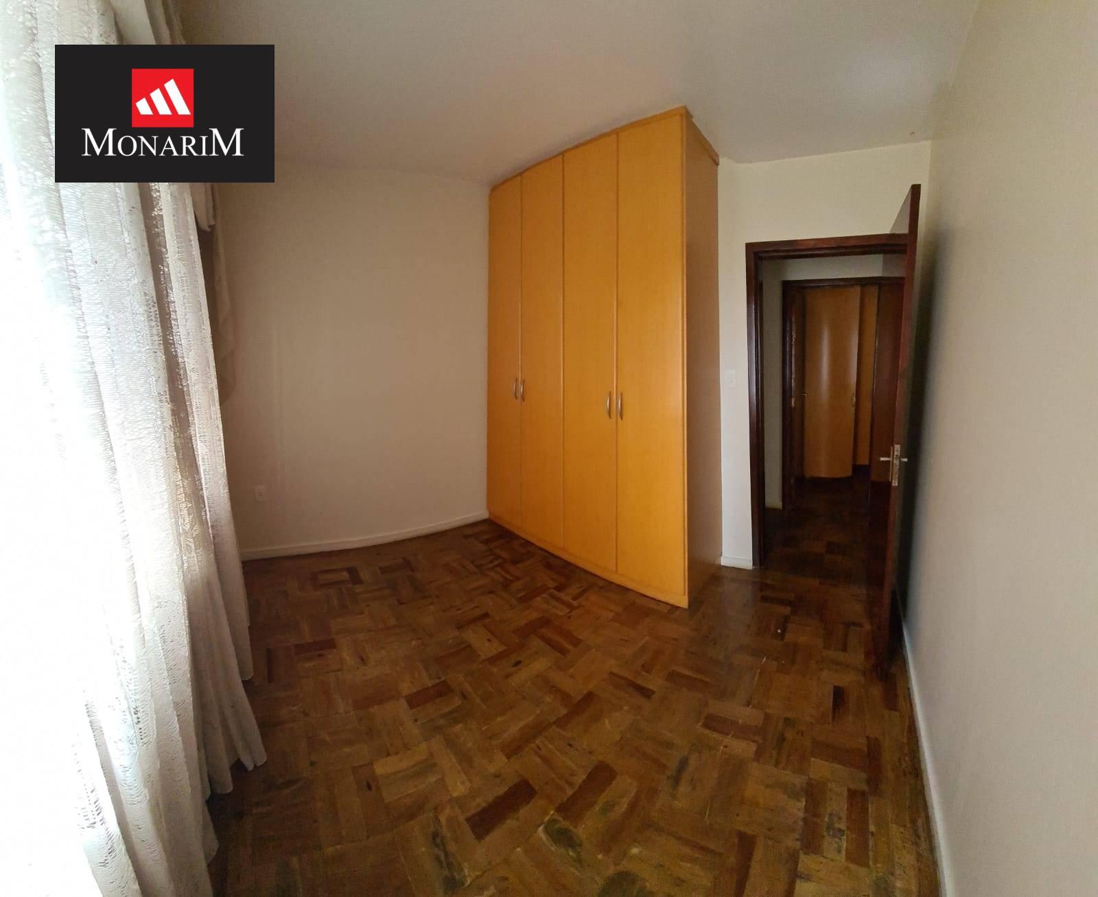 Casa 3 quartos no bairro Coral