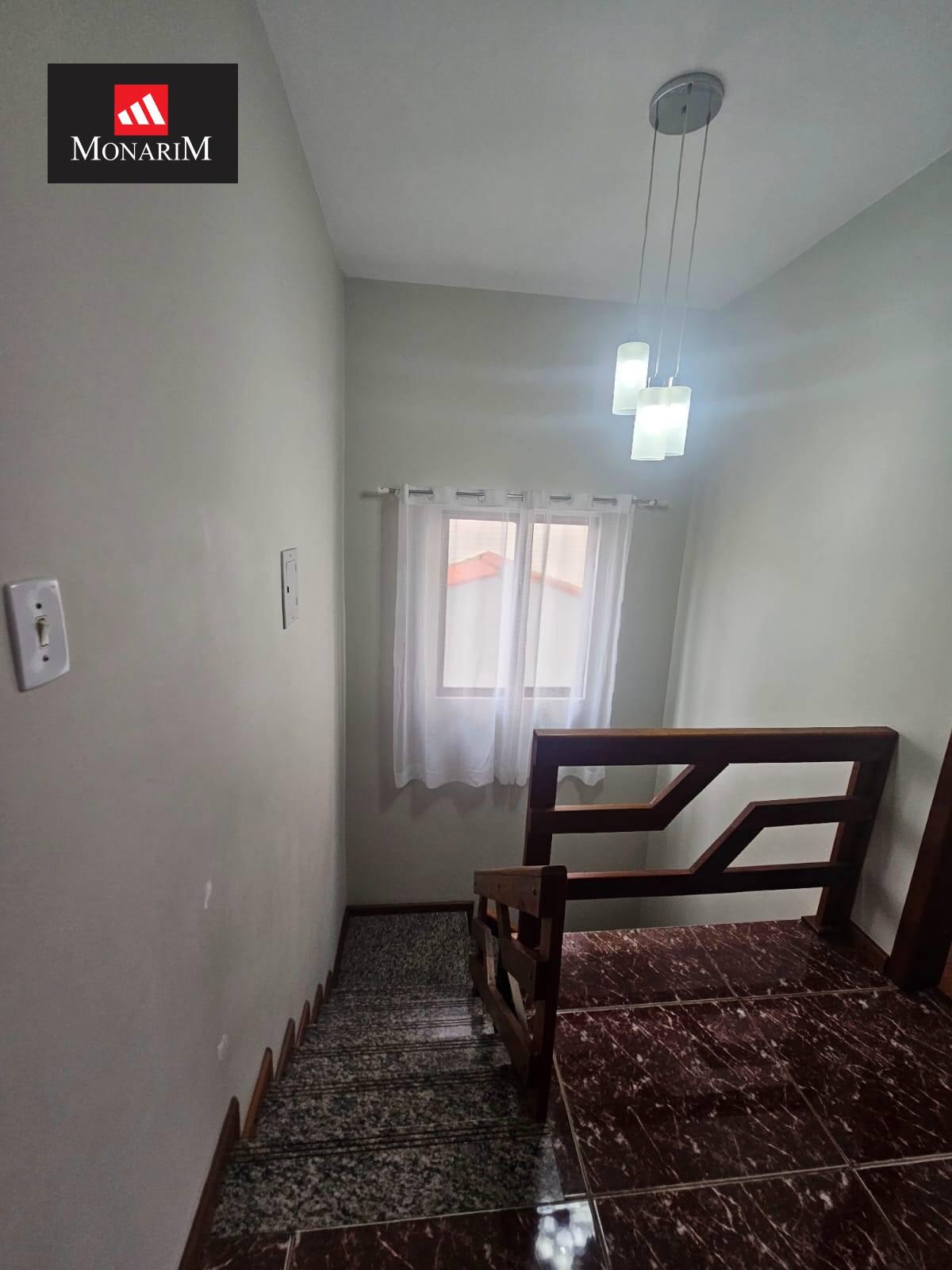 Sobrado 3 quartos no bairro Sagrado Coração de Jesus
