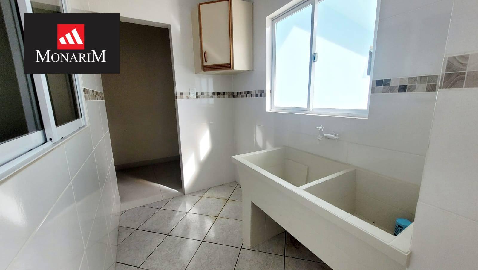 Casa 3 quartos no bairro Coral
